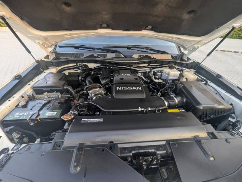 2020 Nissan Patrol thumbnail 4