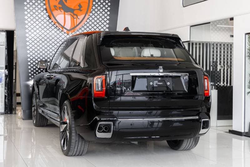 2026 Rolls Royce Cullinan thumbnail 6