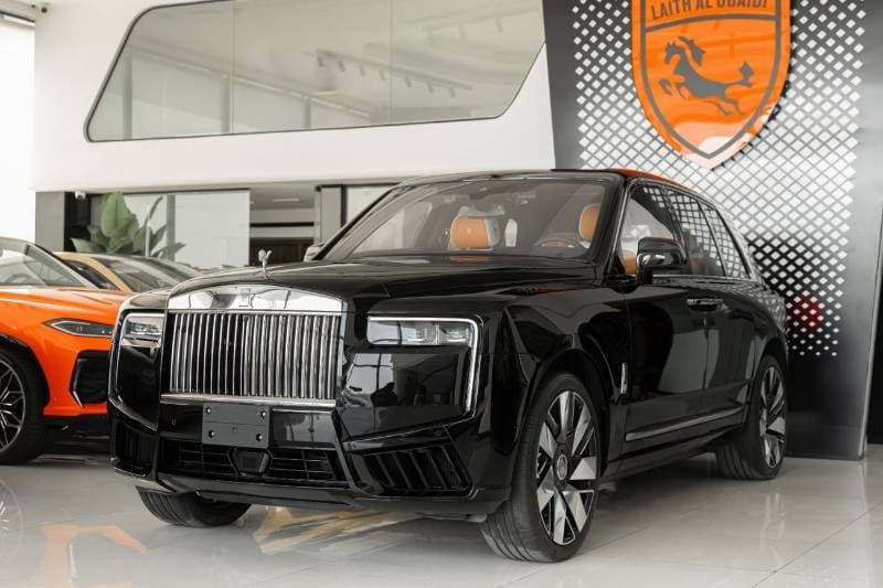 2026 Rolls Royce Cullinan thumbnail 3