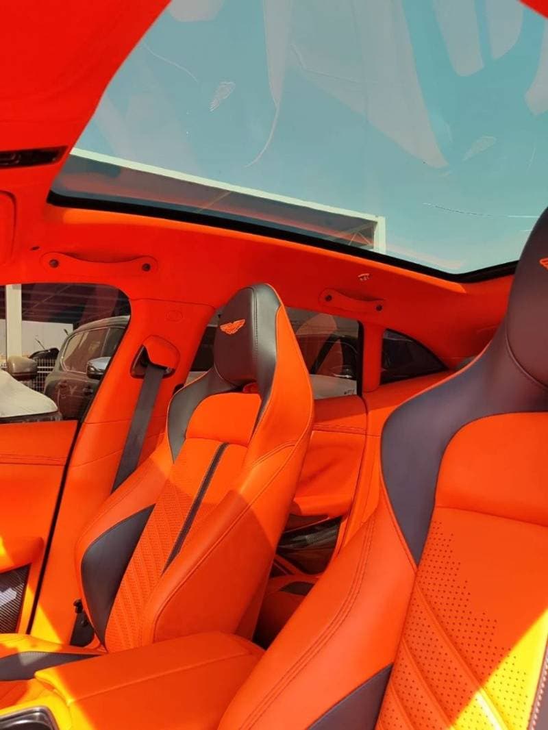 2023 Aston Martin DBX thumbnail 9
