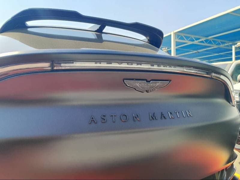 2023 Aston Martin DBX thumbnail 6