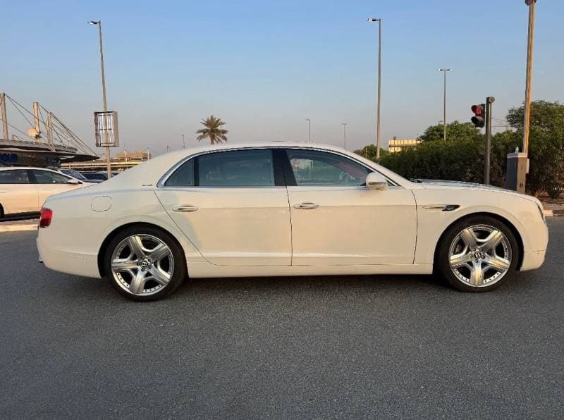 2015 Bentley Flying Spur thumbnail 2