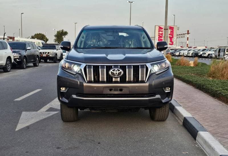 2016 Toyota Prado thumbnail 3