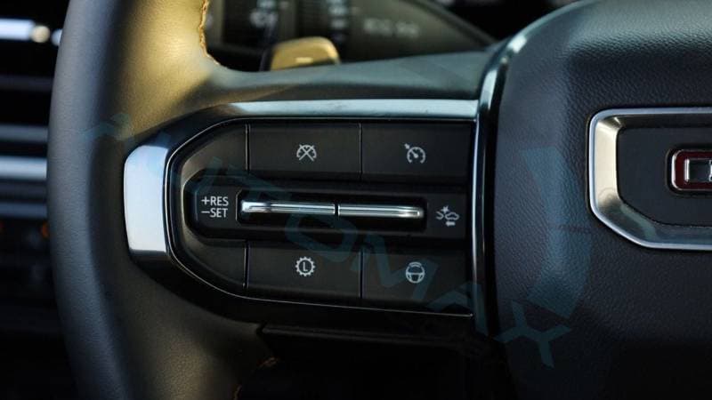 2025 GMC Yukon thumbnail 10