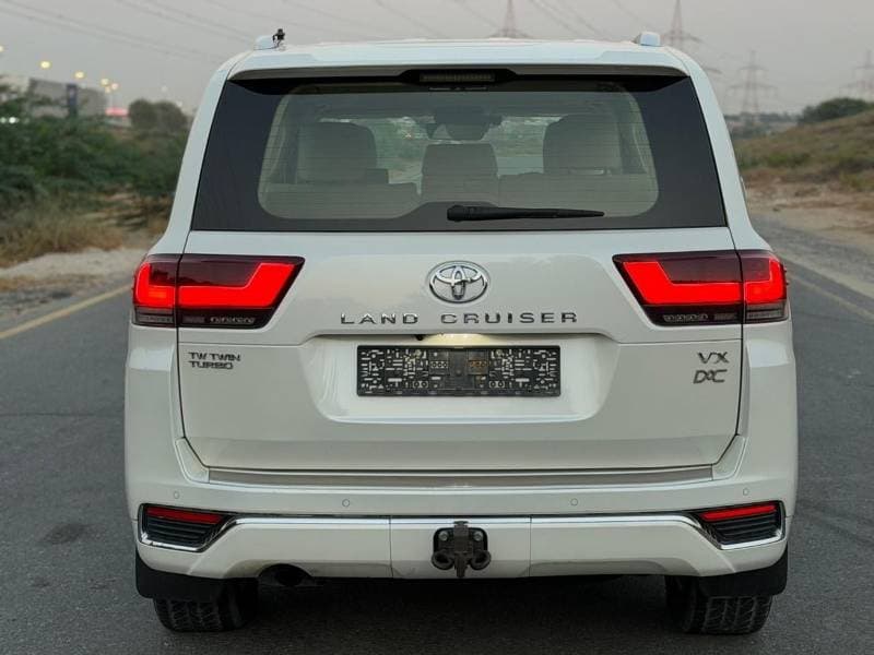 2022 Toyota Land Cruiser thumbnail 5