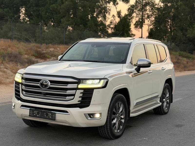 2022 Toyota Land Cruiser thumbnail 2