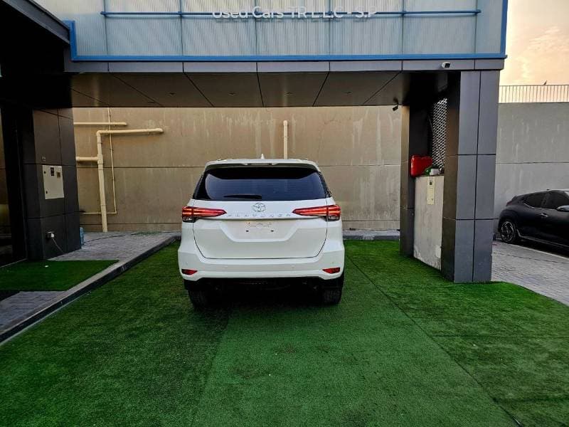 2021 Toyota Fortuner thumbnail 5
