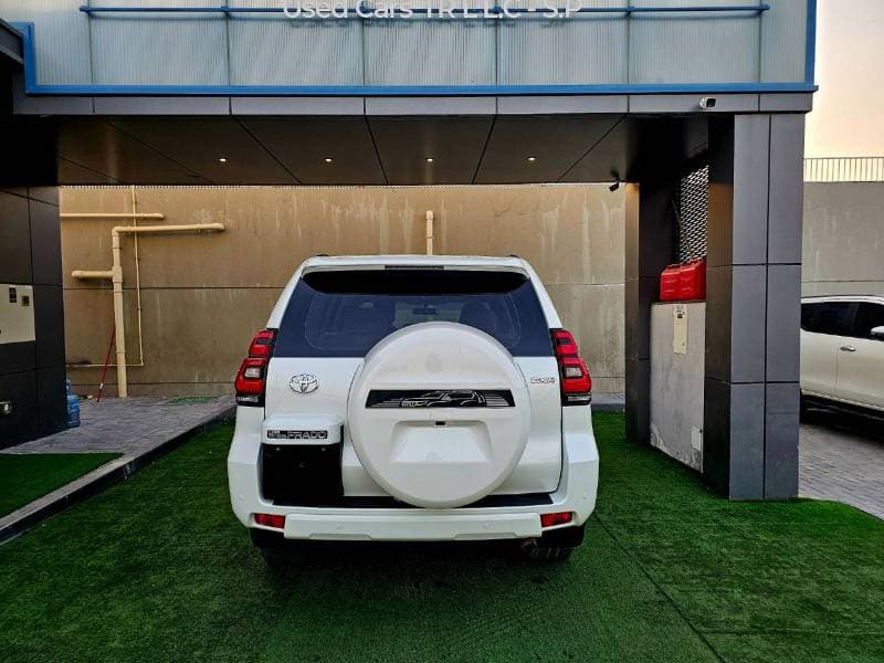2023 Toyota Prado thumbnail 5