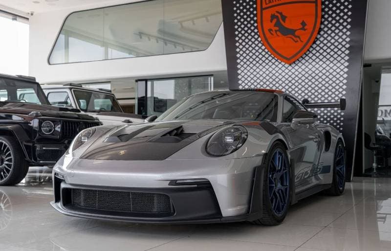 2025 Porsche 911 thumbnail 3