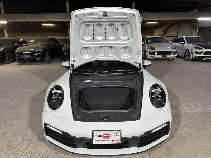 2020 Porsche 911 thumbnail 9