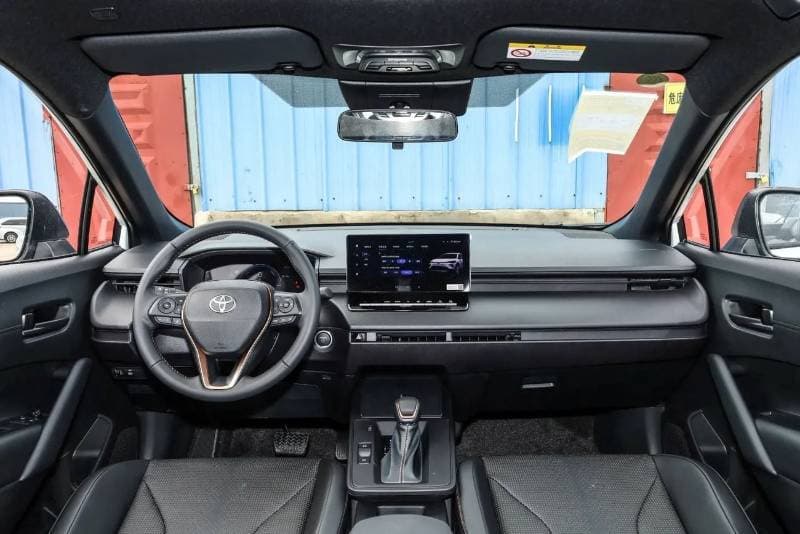 2026 Toyota Corolla Cross thumbnail 10
