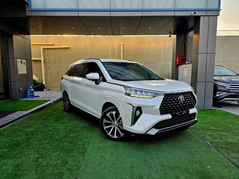 2023 Toyota Veloz thumbnail 4