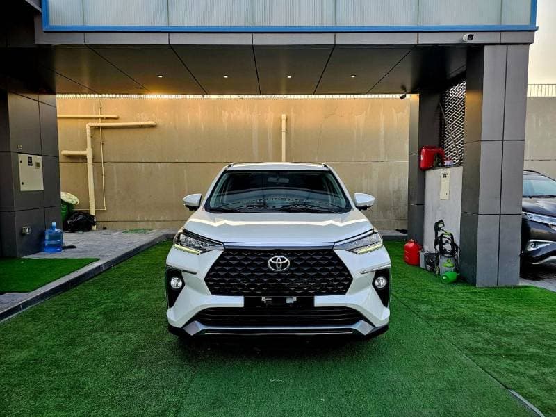 2023 Toyota Veloz thumbnail 2