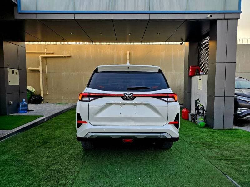 2023 Toyota Veloz thumbnail 5