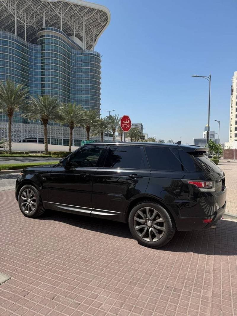 2016 Land Rover Range Rover thumbnail 2
