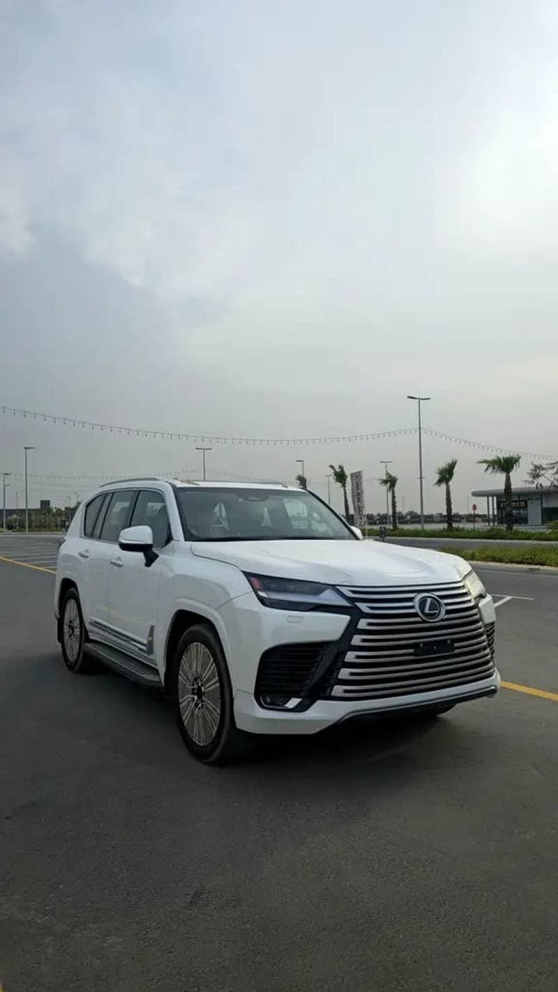 2026 Lexus LX600 thumbnail 3