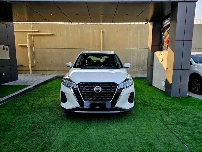 2022 Nissan Kicks thumbnail 2