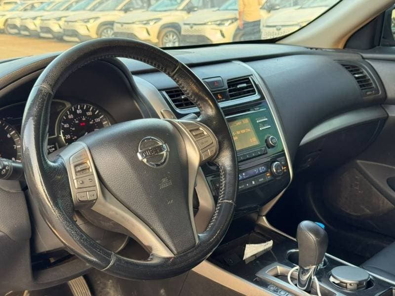 2013 Nissan Altima thumbnail 6