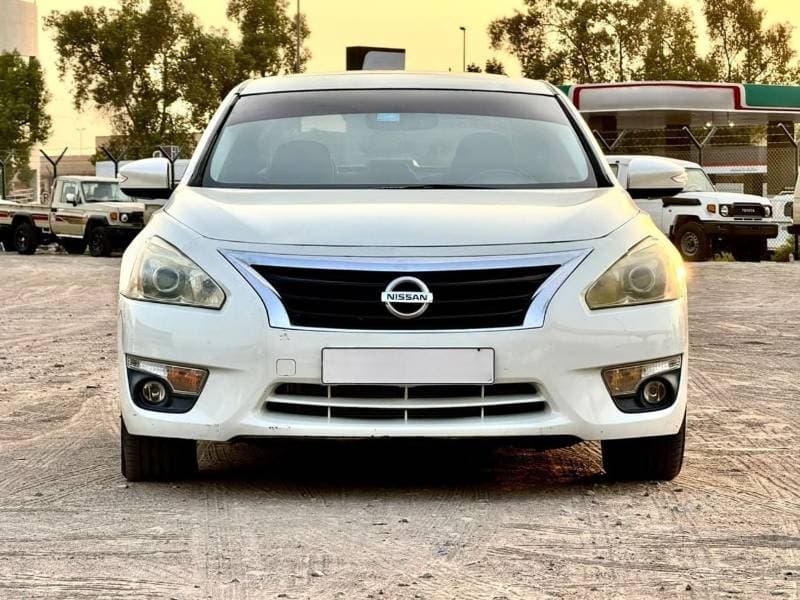 2013 Nissan Altima thumbnail 2