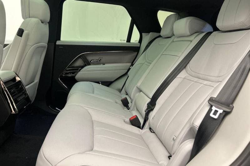 2026 Land Rover Range Rover Sport thumbnail 8