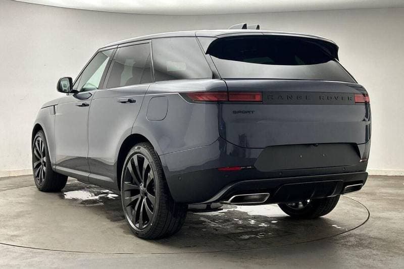 2026 Land Rover Range Rover Sport thumbnail 9