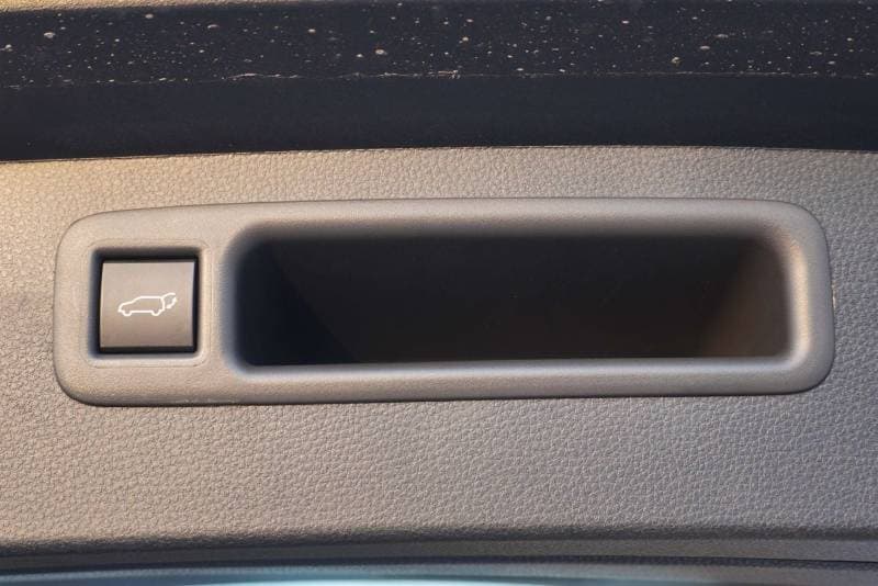 2026 Toyota Highlander thumbnail 9