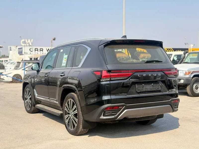 2026 Lexus LX700h thumbnail 5