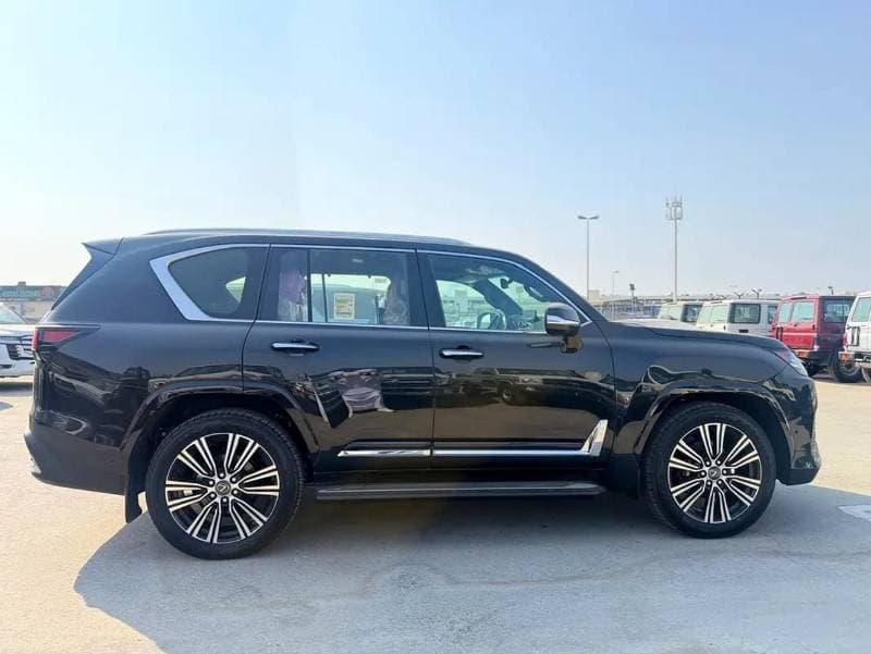 2026 Lexus LX700h thumbnail 4