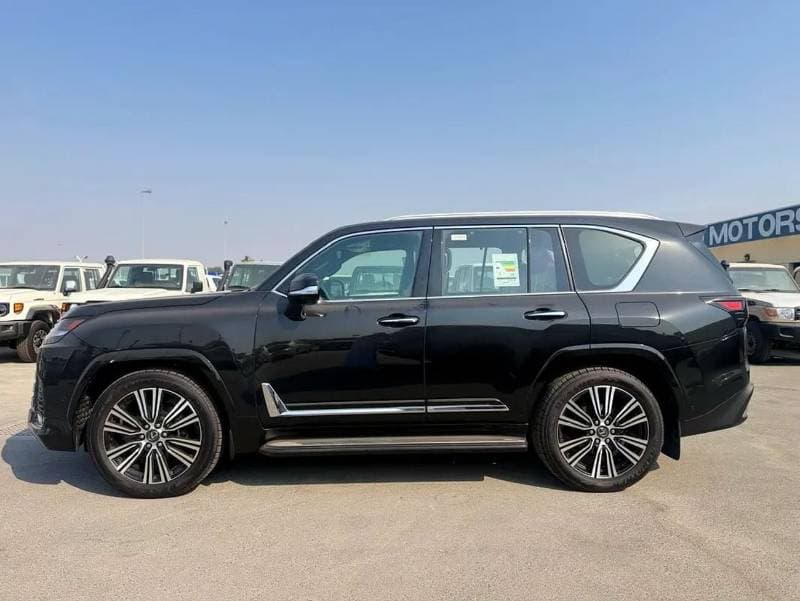 2026 Lexus LX700h thumbnail 2