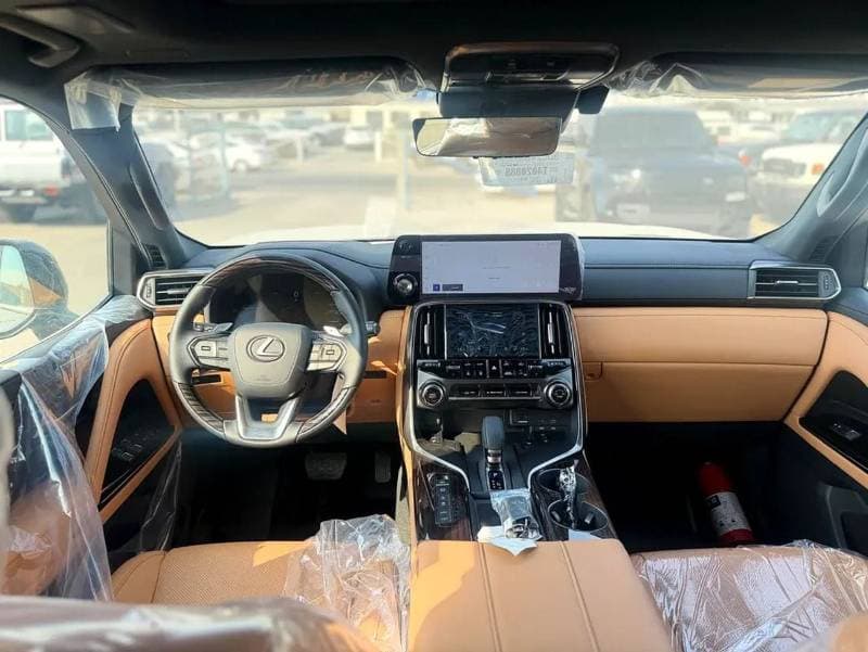 2026 Lexus LX700h thumbnail 7