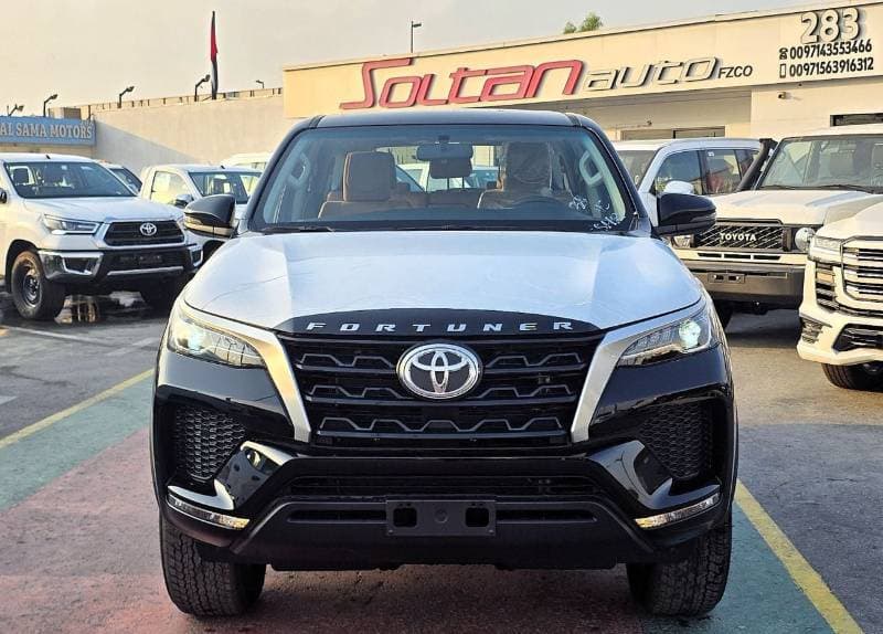 2026 Toyota Fortuner thumbnail 2