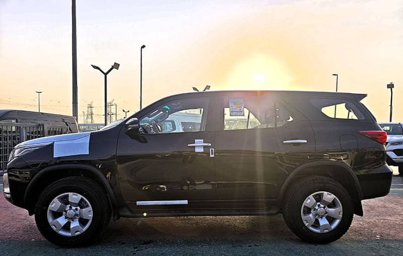 2026 Toyota Fortuner thumbnail 5