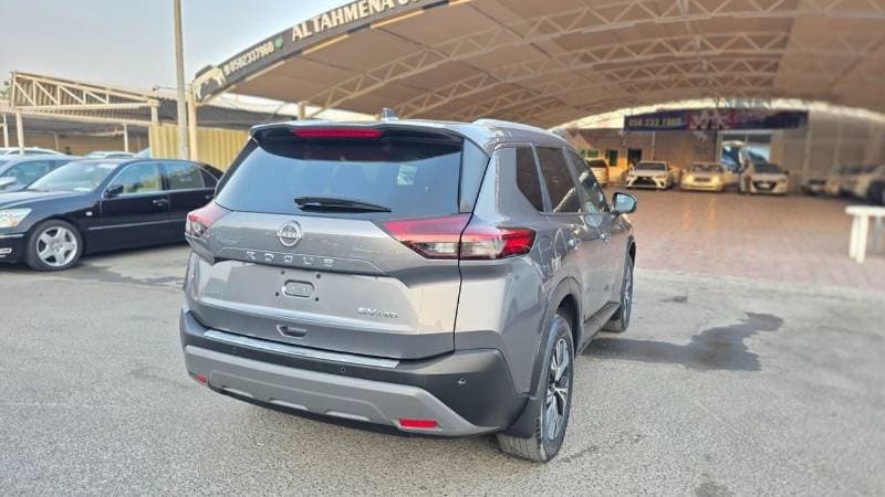 2023 Nissan Rogue thumbnail 7