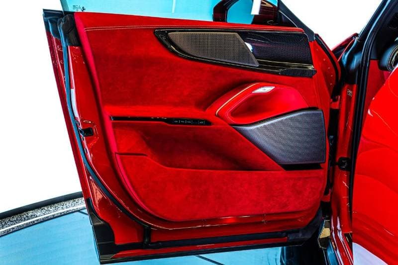 2026 Ferrari Purosangue thumbnail 8