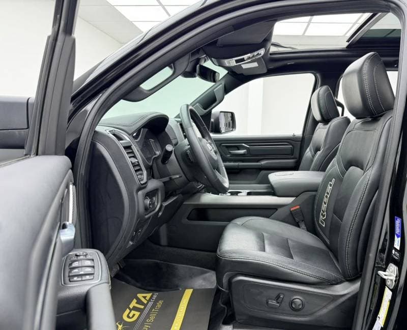 2024 RAM 1500 thumbnail 8