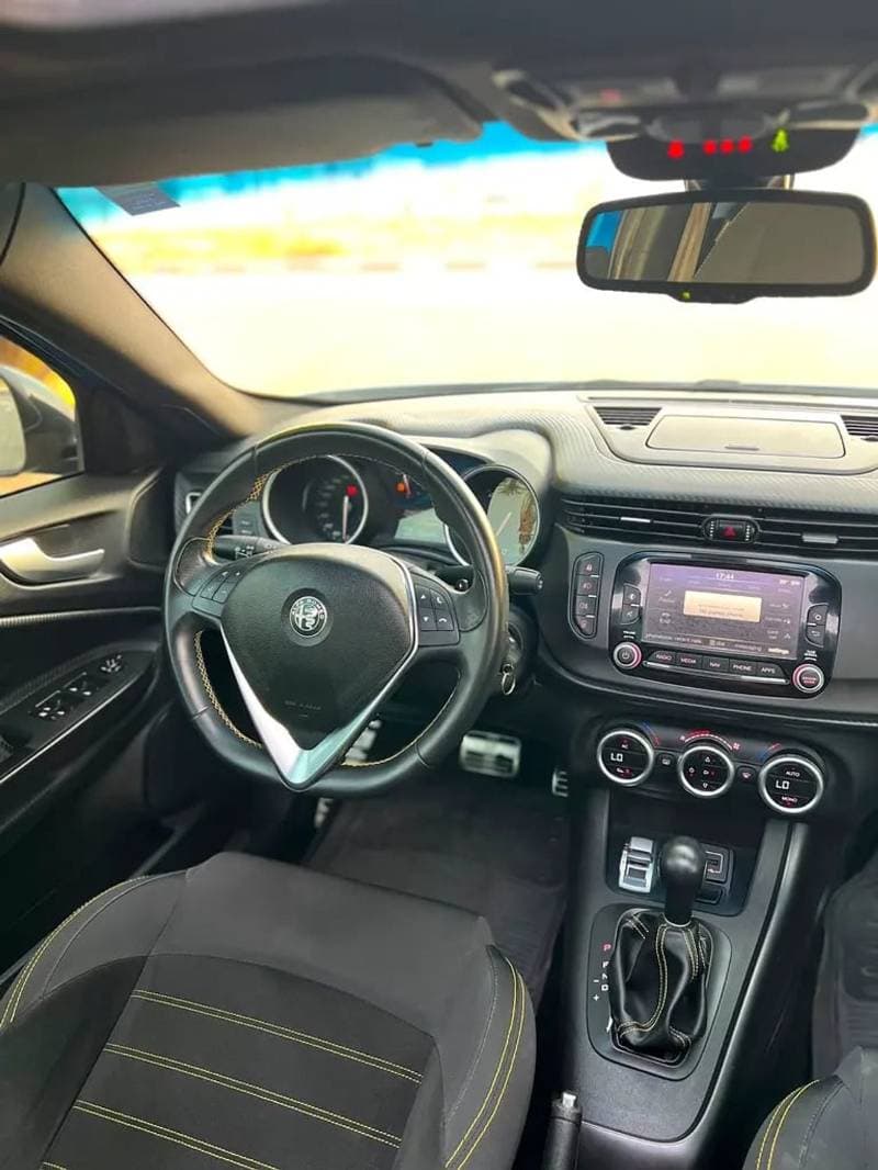 2020 Alfa Romeo Giulietta thumbnail 8