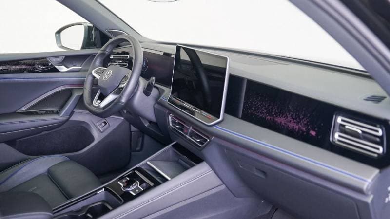 2026 Volkswagen Tiguan thumbnail 9