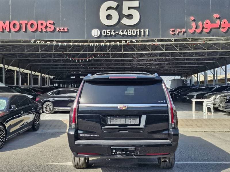 2018 Cadillac Escalade ESV thumbnail 5