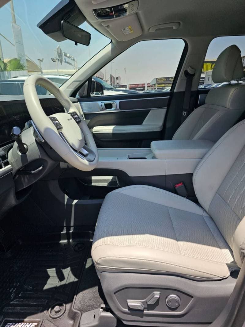 2025 Hyundai Santa Fe thumbnail 7