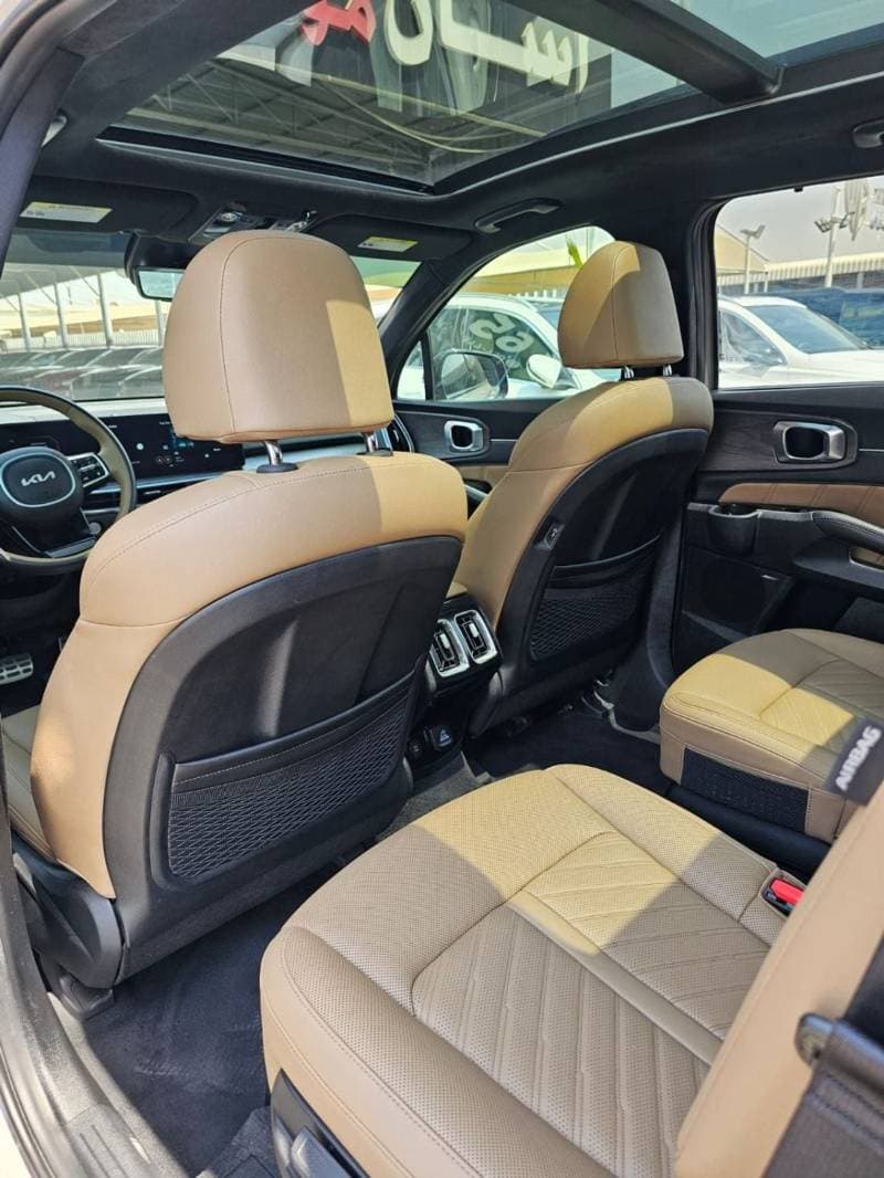 2025 Kia Sorento thumbnail 10