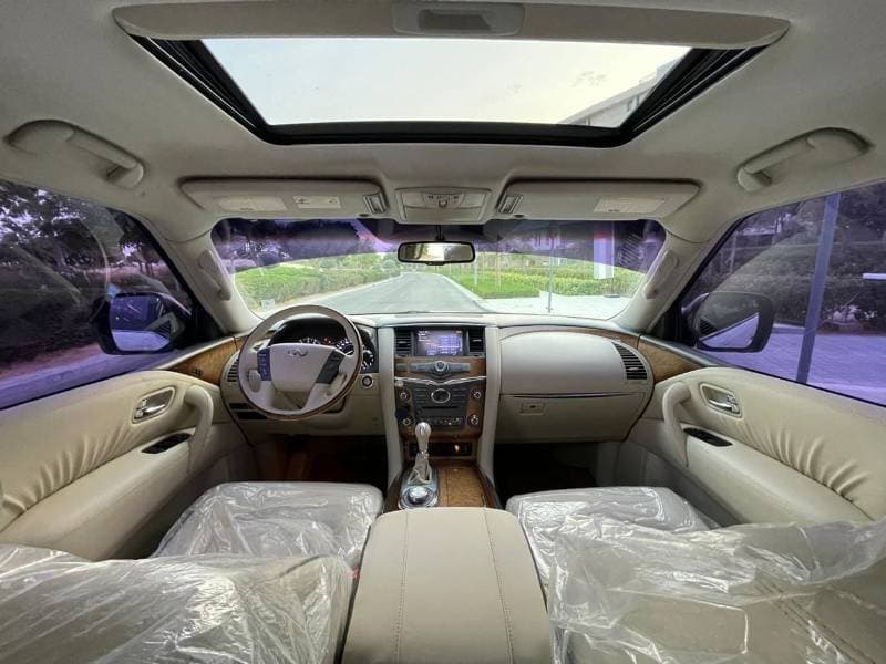 2012 Infiniti QX56 thumbnail 10