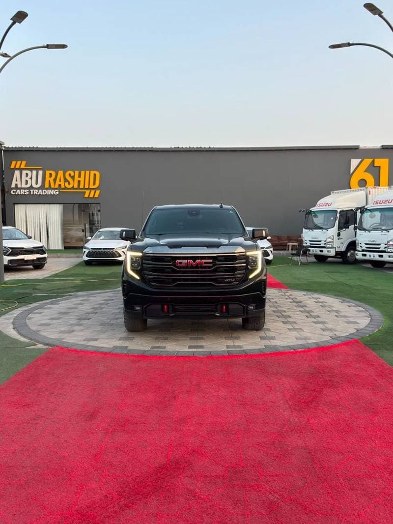 2022 GMC Sierra thumbnail 3