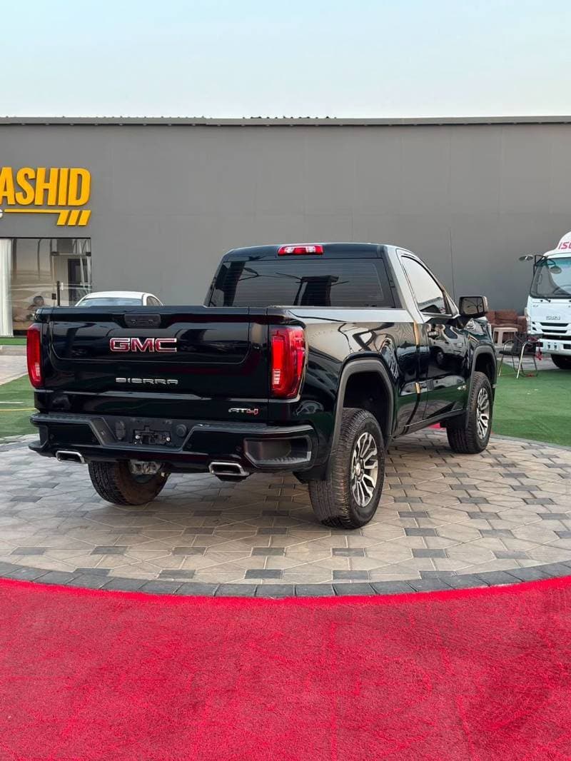 2022 GMC Sierra thumbnail 6