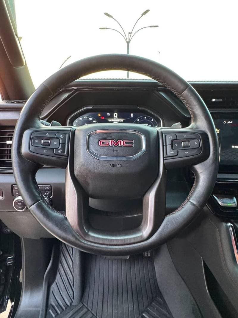 2022 GMC Sierra thumbnail 10
