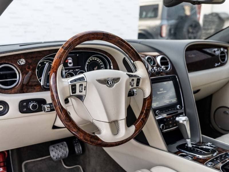 2016 Bentley Continental GT thumbnail 9