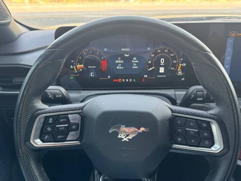 2024 Ford Mustang thumbnail 9