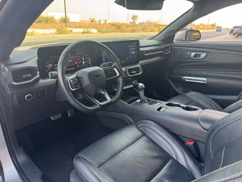 2024 Ford Mustang thumbnail 7