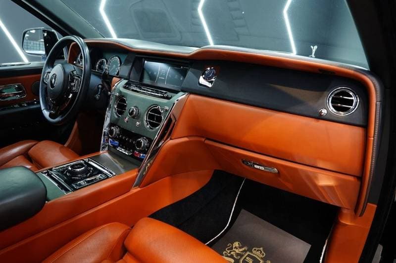 2021 Rolls Royce Cullinan thumbnail 8