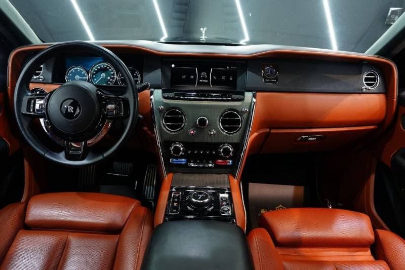 2021 Rolls Royce Cullinan thumbnail 7