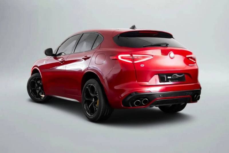 2019 Alfa Romeo Stelvio thumbnail 2